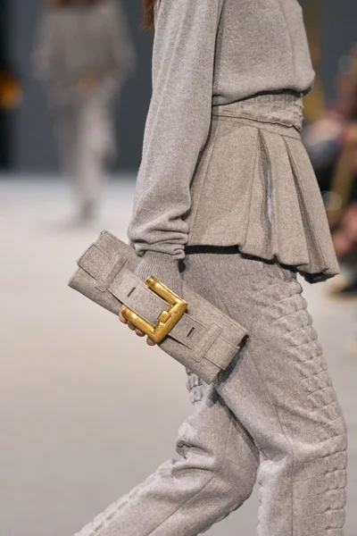 Look 26